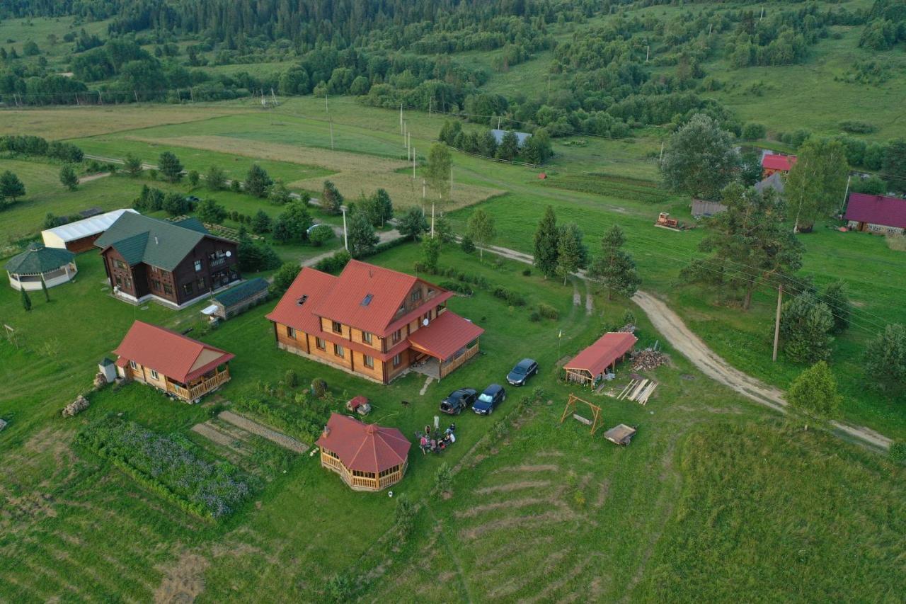 Зубровиця Bukovinka エクステリア 写真